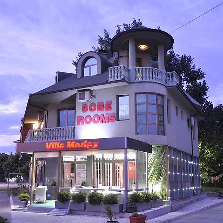 Guesthouse Villa Modex Paraćin Exteriör bild