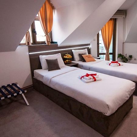 Guesthouse Villa Modex Paraćin Exteriör bild
