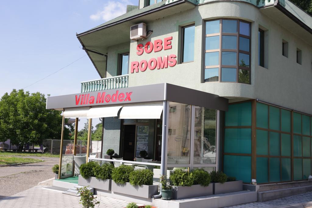 Guesthouse Villa Modex Paraćin Exteriör bild
