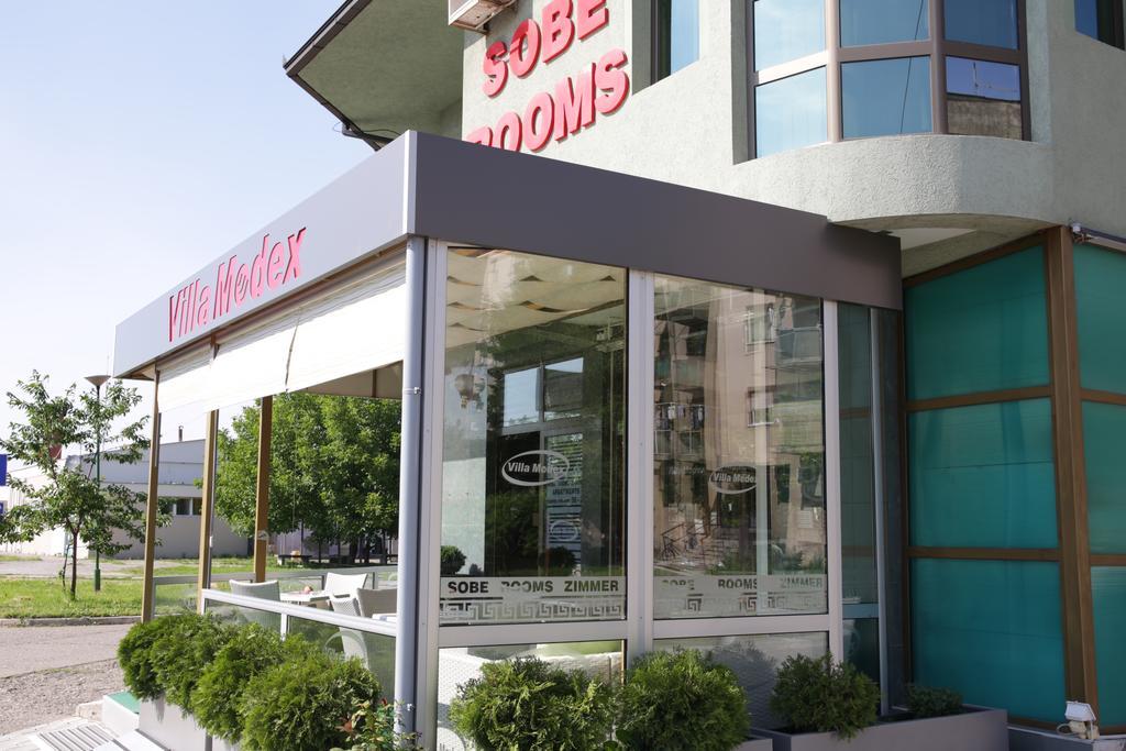 Guesthouse Villa Modex Paraćin Exteriör bild