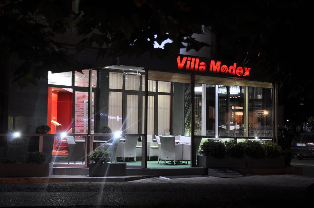 Guesthouse Villa Modex Paraćin Exteriör bild