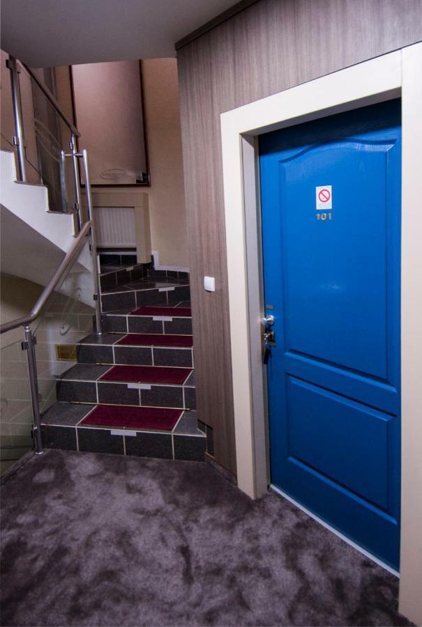Guesthouse Villa Modex Paraćin Exteriör bild