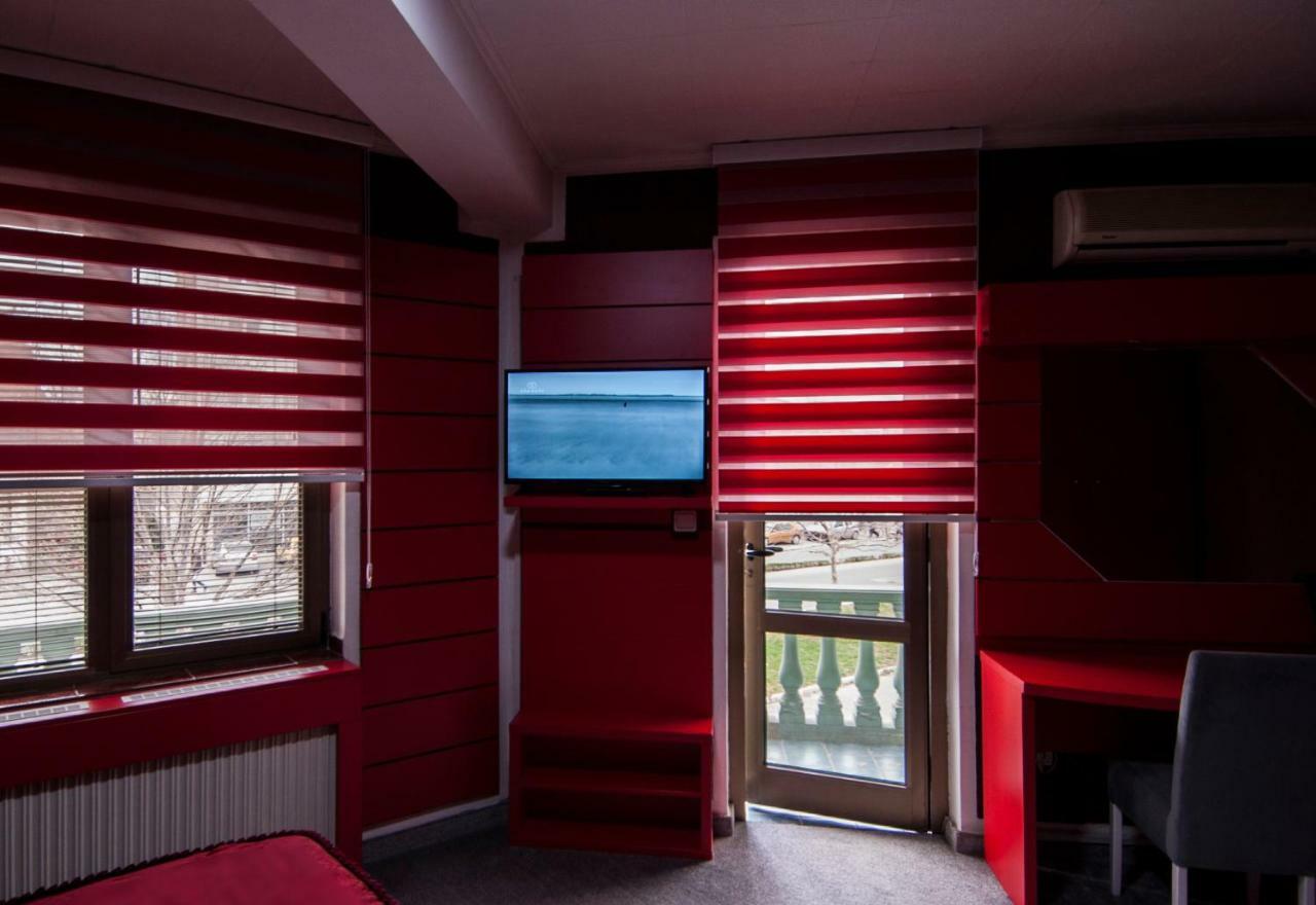 Guesthouse Villa Modex Paraćin Exteriör bild